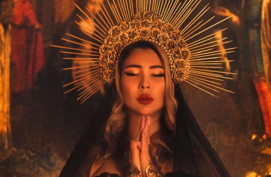 digital revolution unveiling trends, transforming traditional notions of style and expression